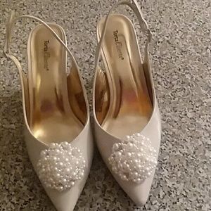 Torta Caliente pearla heels